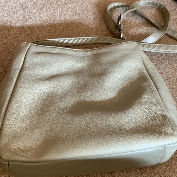 Purse - Picture 2 of 4